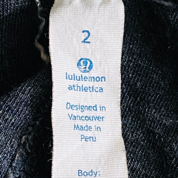 Womens 2 Lululemon Sweatshirt Black Gray Stripe Pullover Scoop Neck Round Hem - Picture 5 of 7